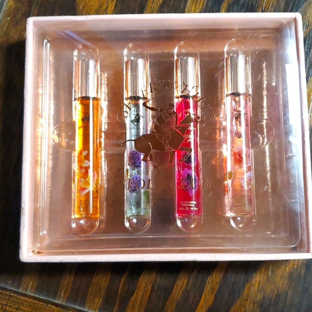 Beverly Hills Polo Club 4 pc Fragrance rollerball set